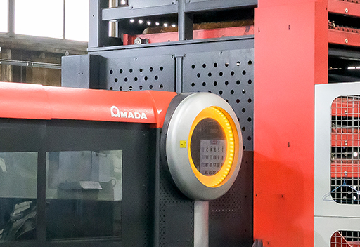 レーザー　AMADA FO-3015NT